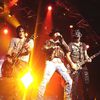 Videos: 12 Things I Learned At Last Night's Guns N' Roses Show In Brooklyn